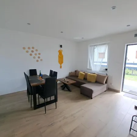Domki Bursztynowa Zatoka - Leba - Nowecin Apartmán Nowecin
